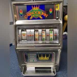 Casino Crown Machine Bank
